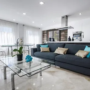 gorgeous-170-sqm-penthouse-with-sea-view-terraces.1costadelsol.com/